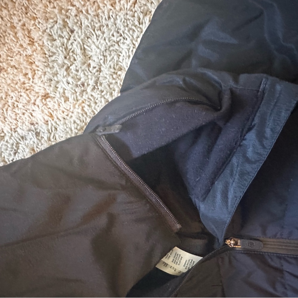 lululemon athletica Navy Women's Ski Jacket - Picture 4 of 4